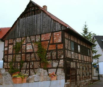 Haus- und Grundstücksverkauf das alte Haus