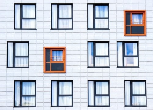 Fenster mit Holzoptik