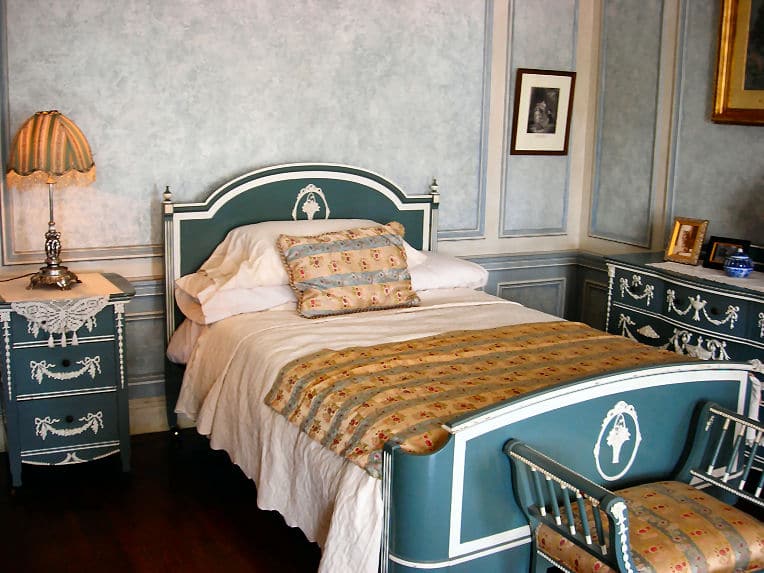 Schlafzimmer in königsblau