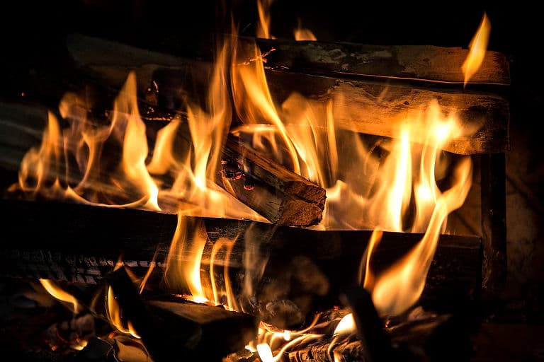 Richtig heizen mit Holz - dabei gibt es einiges zu beachten.