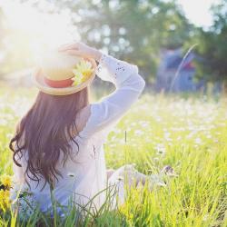 Urlaub auf Balkonien, im Garten, auf der Wiese genießen