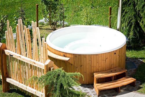 Hot Tubs sind bei uns noch nicht so verbreitet, aber in Skandinavien haben sie eine lange Tradition.