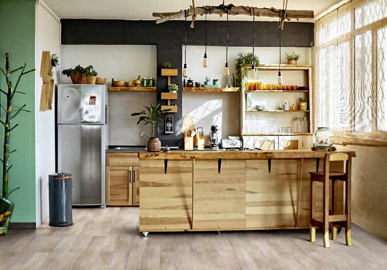 Strapazierfähig für die Küche - dieser Vinylboden muss was aushalten. : Senso Rustic Antique Style "0309 Kola"