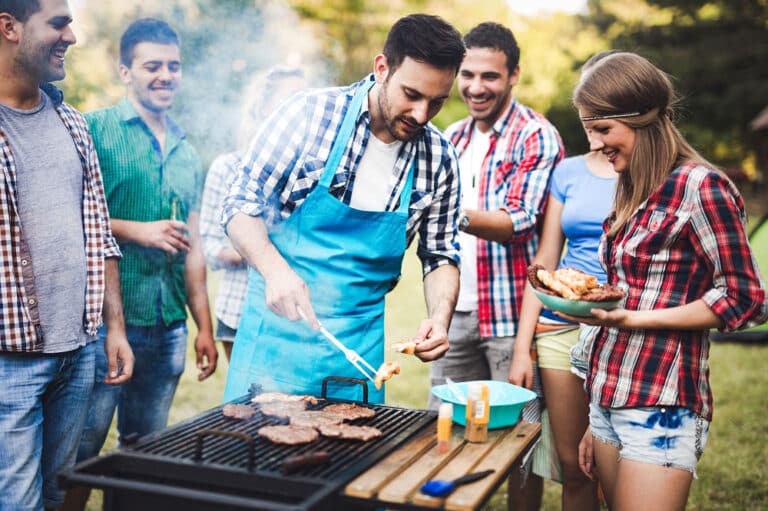 Die Wenigsten davon setzen aber auf wirklich exotische Speisen. Dabei kann mit exotischen Rezepten aus der ganz normalen Grillparty im Garten eine Weltreise für die Geschmacksknospen werden.