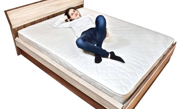 High-Tech-Matratzen bieten weit mehr als bloßen Komfort. Sie sind das Herzstück einer optimierten Schlafumgebung und bieten vielfältige Funktionen, die über das traditionelle Verständnis von Matratzen hinausgehen.